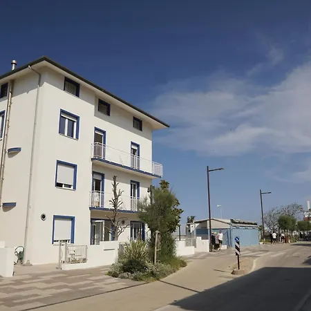 Aurora Nord Hotell *