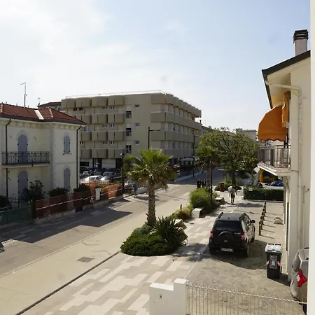 Aurora Nord Hotell *