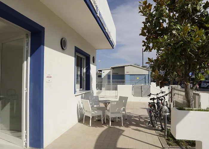 Aurora Nord فندق *